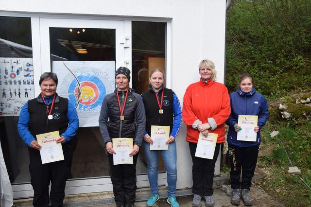 Siegerehrung Blankbogen Damen